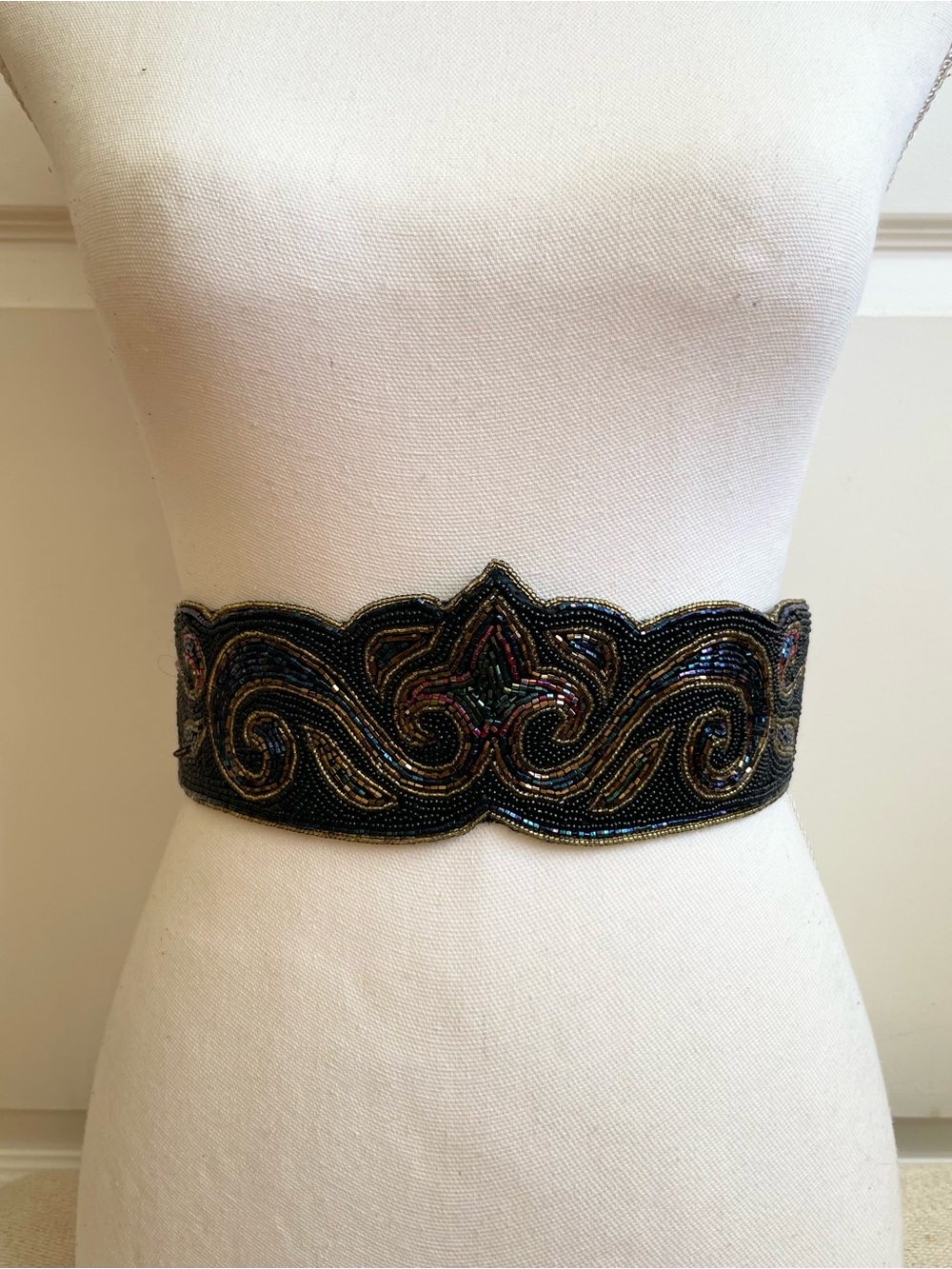 Womens 80s Vintage Hand Beaded Belt Renaissance Size M La Regale Costume